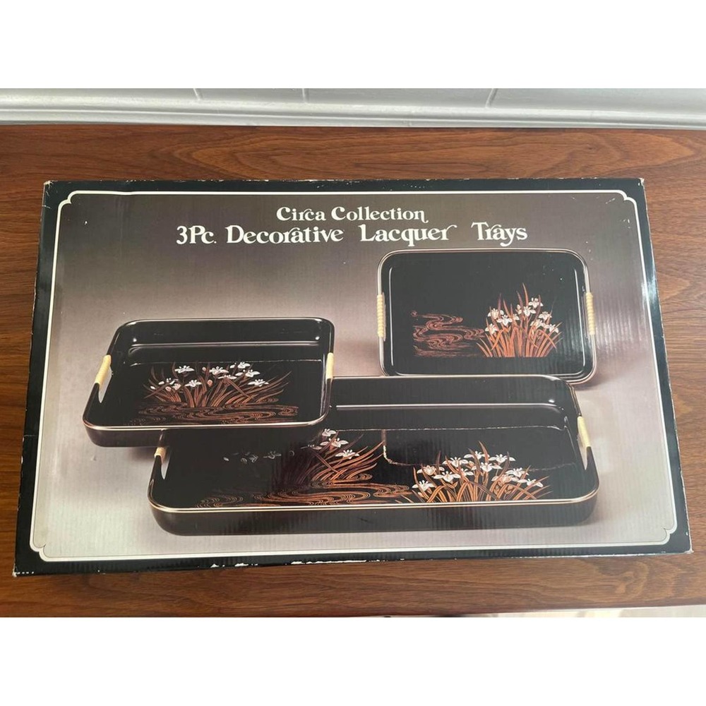 Vintage 2 Piece Lacquer Trays